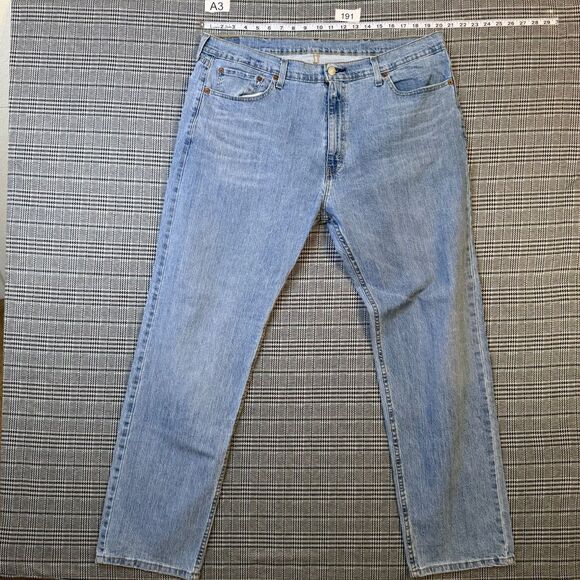 Levi's 505 Men's Jeans Light Blue Denim Classic Fit Size 40x32 - Picture 1 of 11
